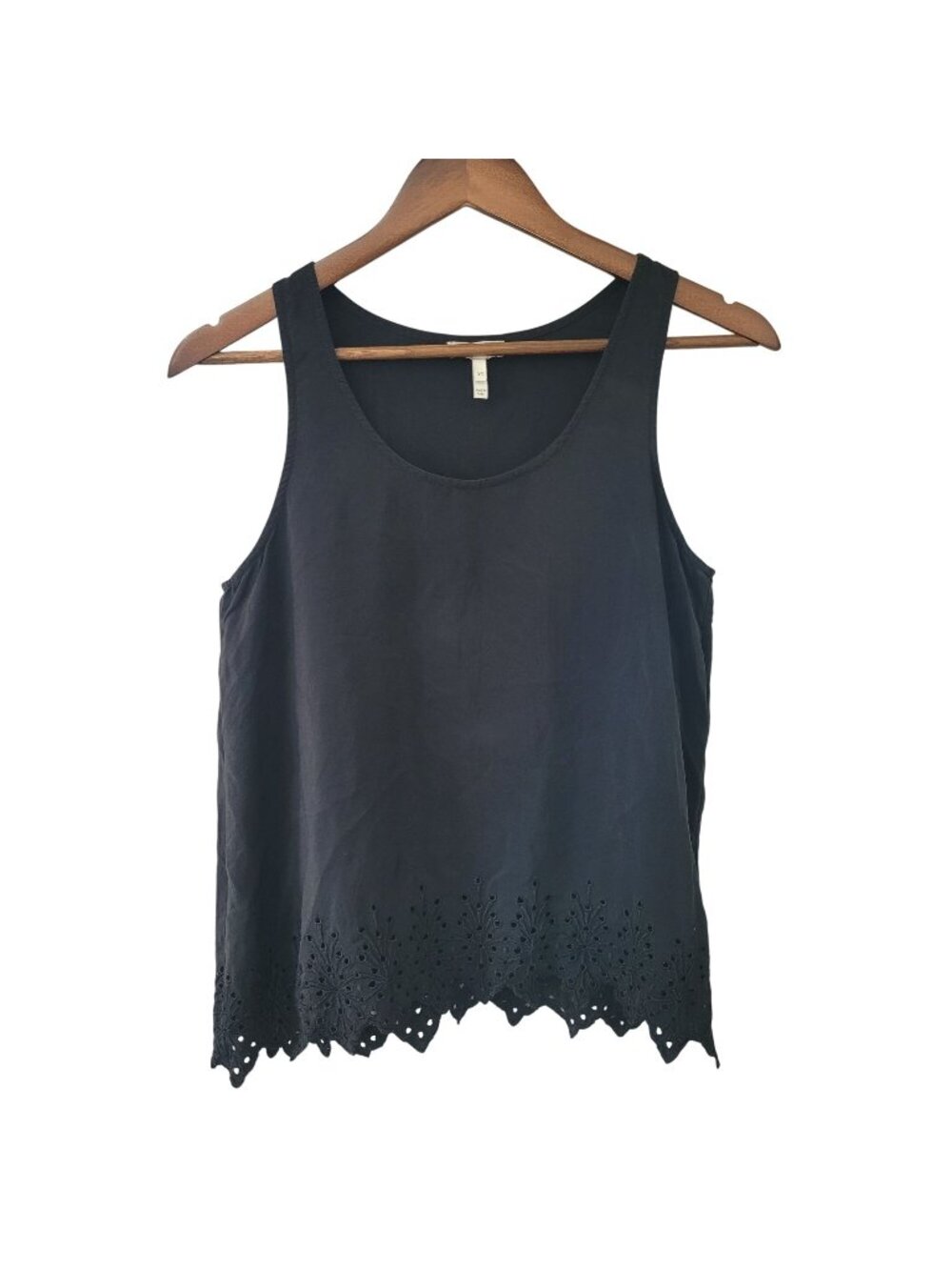 Joie 100% Silk Sleeveless Blouse Womens Size XS Black Embroidered Eyelet Hem